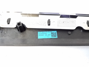 Mercedes Benz E-Class W212 (2009–2015) Tagumise külgukse polstri ilupaneel A2127307522 - 4