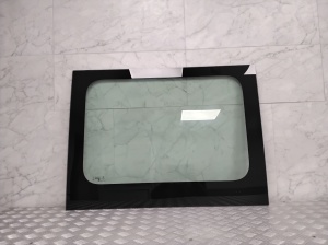 Rear side door glass - 
