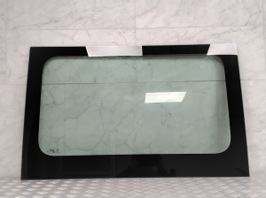 Rear quarter glass