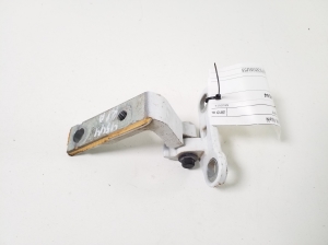  Front door lower hinge  - 31457071 