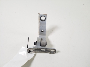 VOLVO XC40 (2017–2026) Front door lower hinge 31457072 - 2