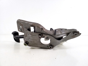 VOLVO XC40 (2017–2026) Piduripedaal 32212359 - 3