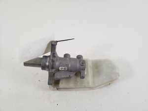 VOLVO XC40 (2017–2026) Brake master cylinder 36012641 - 3