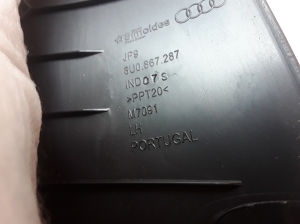  Interior trim of the rear strut 