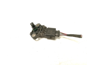 AUDI A5 (2007–2016) Air pressure sensor 03G906051E - 2
