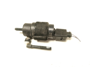   Front windshield washer pump  - 8K5955647 