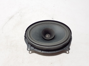   Haut-parleur de porte avant 