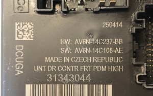VOLVO V40 (2012–2019) Control unit 31343044 - 3