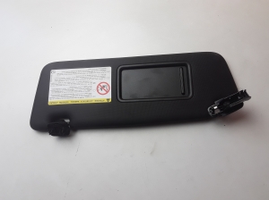  Sun visor 