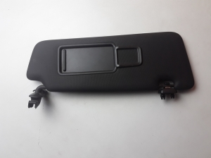  Sun visor 