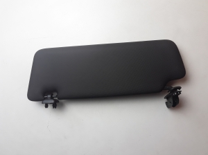 Sun visor 