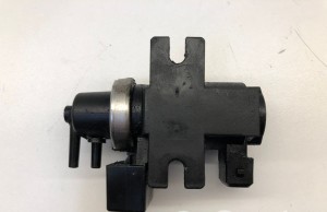 BMW X5 E53 (1999–2006) Solenoid 72279600 - 2