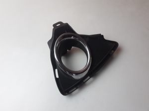  Front bumper fog lamp cover 