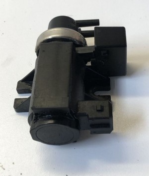BMW X5 E53 (1999–2006) Solenoid 72279600 - 2
