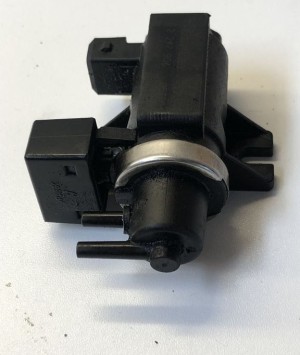 BMW X5 E53 (1999–2006) Solenoid 72279600 - 4
