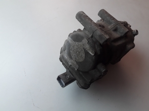  Air conditioner compressor 