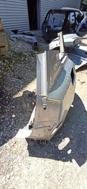 AUDI Q5 (2017–2026) Tagumine poritiib ja selle osad - 3