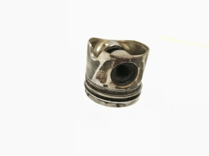 Mercedes Benz CLA-Class W117 (2013–2019) Kolb ja selle osad A6510301117 - 3