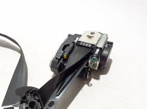 AUDI Q7 (2015–2026) Front seat belt 4M0857705AJ - 4