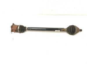   Arbre de transmission avant et ses composants 