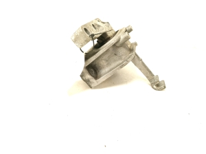 Volkswagen Passat B8 (2014–2023) Motorlager 3Q0199262J - 5