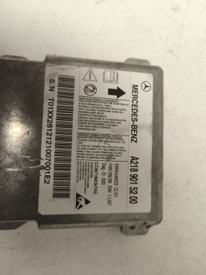 Mercedes Benz CLS-Class 218 (2011–2018) Airbag module A2189015200 - 3