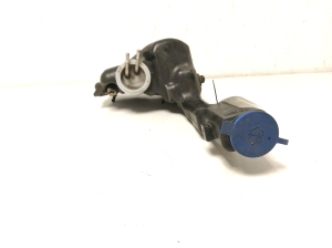 Mercedes Benz CLS-Class 218 (2011–2018) Front washer fluid reservoir A2048602360 - 3