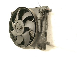 Mercedes Benz CLS-Class 218 (2011–2018) Dzesēšanas ventilators un tā daļas A2049061403 - 3