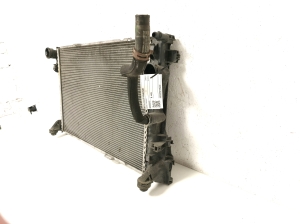 Mercedes Benz CLS-Class 218 (2011–2018) Jahutusradiaator A0995002703 - 2