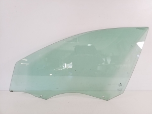   Fenster Scheibe Tür vorne  - 5E0845201A 