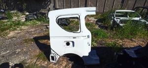   Rear fender and its parts  - 760305326R 