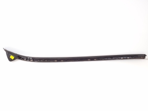 Mercedes Benz E-Class W212 (2009–2015) Windshield pillar outer molding A2126901082 - 5