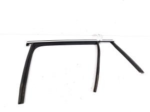   Other part of rear side door  - 5E9839431S 