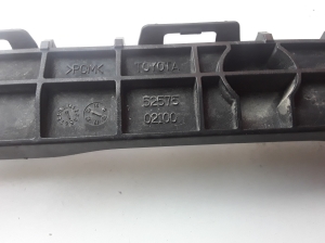  Wspornik tylnego zderzaka 