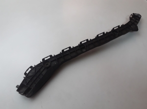  Rear bumper bracket 