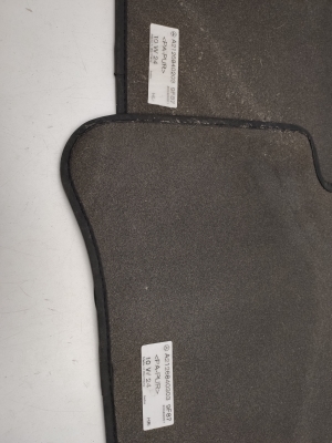 Mercedes Benz E-Class W212 (2009–2015) Fußmatten A2126840303 - 4