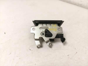 Volkswagen Passat B8 (2014–2023) Trunk lid lock 3G0827503 - 3
