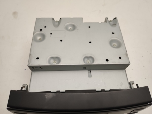 Mercedes Benz E-Class W212 (2009–2015) Radio (head unit) A2129008308 - 5