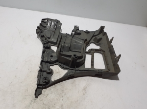 Rear bumper bracket - 8075844