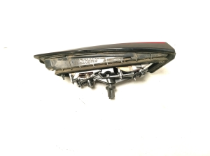 Opel Astra K (2015–2021) Tail light on trunk lid 39032992 - 5