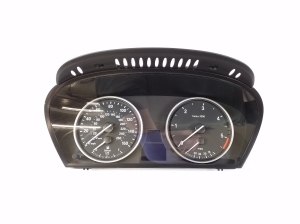 Instrument cluster - 6965359