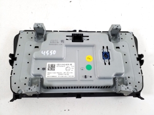 Skoda Octavia III (2013–2019) Screen 5E0919605M - 2
