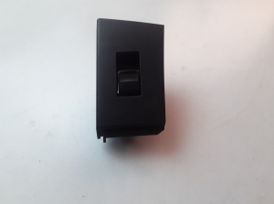   Rear side door glass switch 