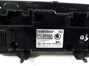 Skoda Octavia III (2013–2019) Heater control panel 5E0907044AP - 2