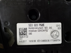 Skoda Octavia III (2013–2019) Kombiinstrument 5E0920752E - 4
