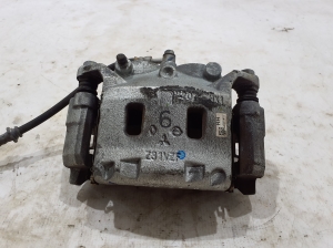 NISSAN Qashqai J-12 (2021–2026) Front brake caliper 410005MT3C - 3