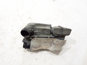 BMW 4 SERIES G22 (2020–2026) Luftfiltergehäuse 8635100 - 2