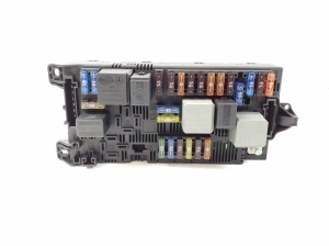 Mercedes Benz CLS-Class 219 (2004–2010) Sicherungskästen A2115457301