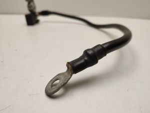  The cable is minus 