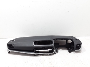   Dashboard  - 682006UA2A 